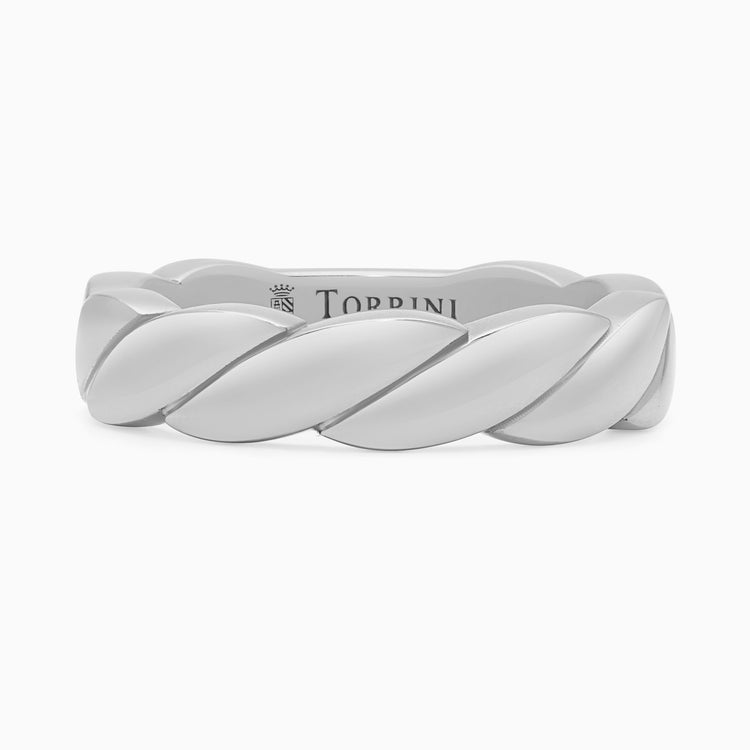 Platinum Onda Ring