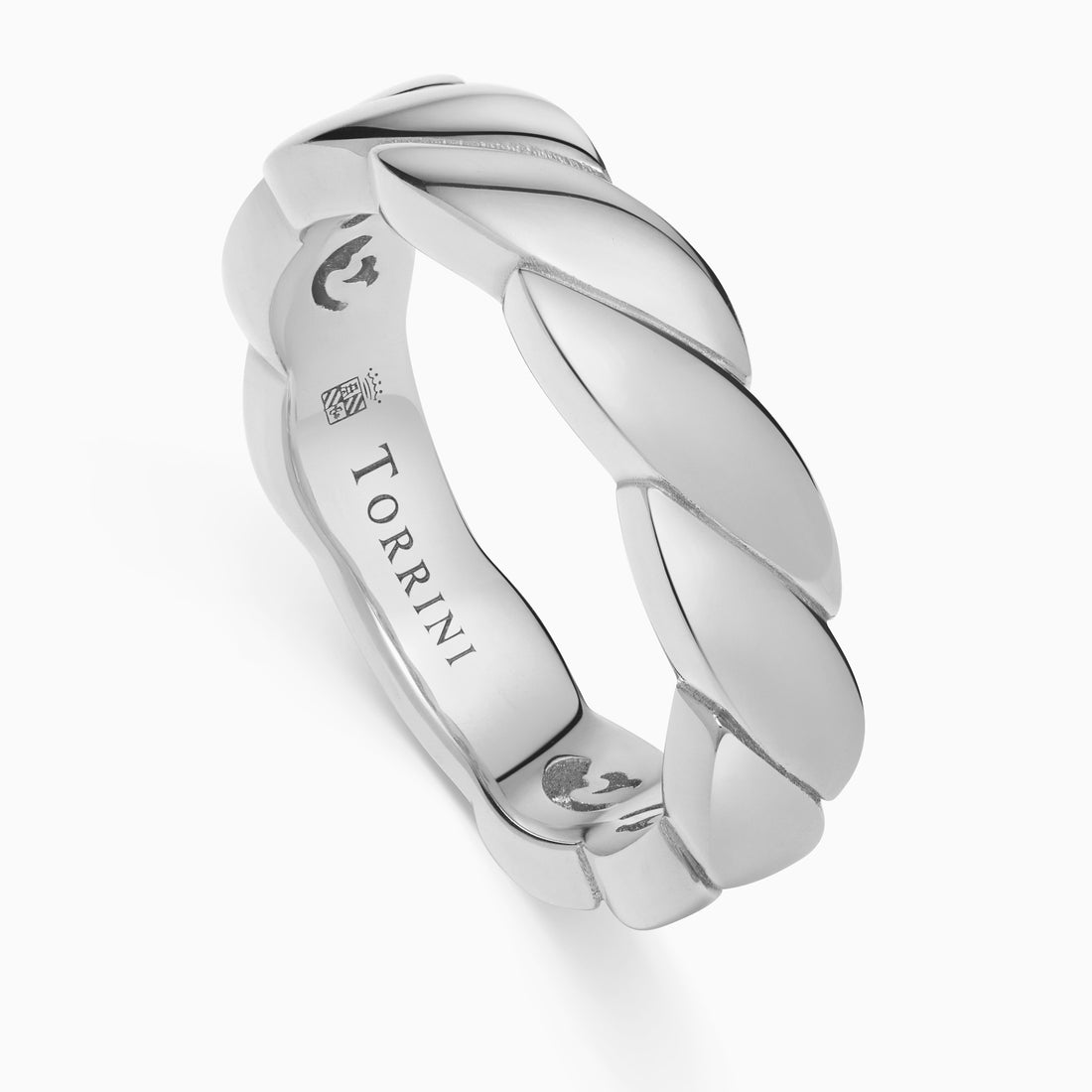 Platinum Onda Ring